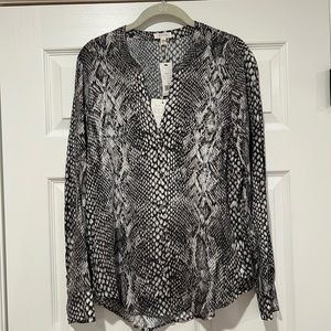 Soft Joie Amabella D Button Down Women’s Top, Long Sleeve Button Down Shirt